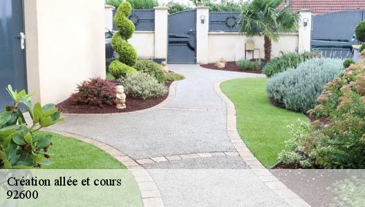 Création allée et cours 92600